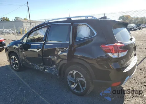 2022 Subaru Forester Touring из США, поврежденный, VIN JF2SKARC7NH441902